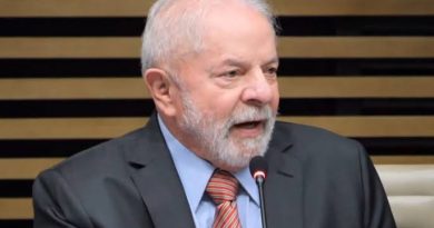 Lula diz que precisa mexer na Lei da Ficha Limpa