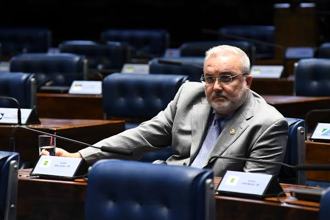 Jean Paul Renúncia Cargo De Senador - Vista Pátria