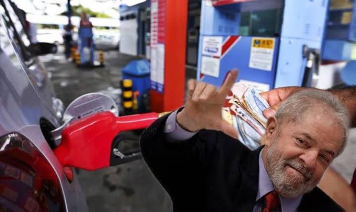 Governo Lula retoma cobrança de impostos federais sobre combustíveis -  Vista Pátria