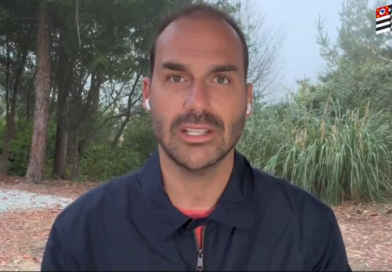 Eduardo Bolsonaro pede que Trump aplique sanções contra Alexandre de Moraes