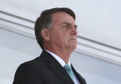 Governadores aliados reagem com críticas à operação da PF contra Bolsonaro