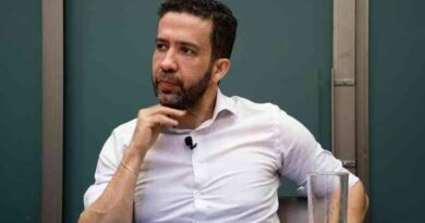 Conselho de Ética julgará pedido de suspensão de André Janones