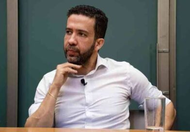 Conselho de Ética julgará pedido de suspensão de André Janones