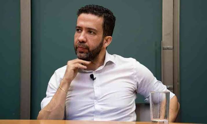 Conselho de Ética julgará pedido de suspensão de André Janones