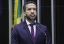 Conselho de Ética aprova suspensão de André Janones por três meses