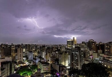 Nova frente fria provoca chuvas em partes do país nesta 4ª; saiba onde