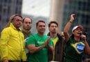 Bolsonaro confirma Michelle no Senado pelo DF e Carlos por SC