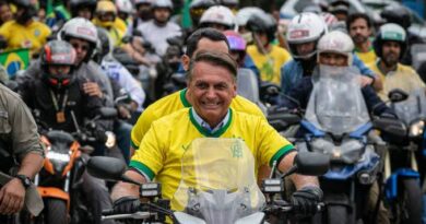MPF arquiva investigação contra Bolsonaro sobre uso de cartão corporativo em motociatas MPF arquiva investigação contra Bolsonaro sobre uso de cartão corporativo em motociatas