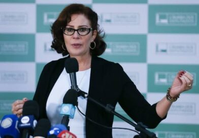 Deputada Carla Zambelli é localizada e detida na Itália