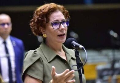Zambelli ‘refuta’ prisão ao dizer que se apresentou às autoridades