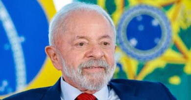 Governo Lula reage a sanções dos EUA Governo Lula reage a sanções dos EUA