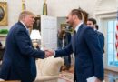 Eduardo Bolsonaro leva à equipe de Trump dossiê contra Moraes