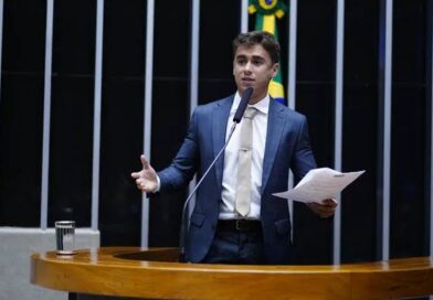 Nikolas Ferreira anuncia processo contra Lula após fala sobre crime organizado