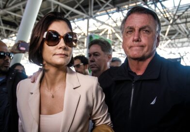 Michelle publica mensagem sobre justiça após condenação de Jair