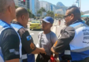 Ambulante cobra R$ 400 por camarão e aplica golpe em turistas chilenos no RJ