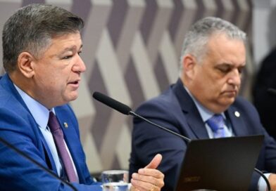 Presidente de CPMI do INSS vai propor delação premiada para investigados