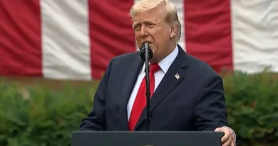 Trump lidera homenagem ao 11 de Setembro e anuncia medalha póstuma a Charlie Kirk Trump lidera homenagem ao 11 de Setembro e anuncia medalha póstuma a Charlie Kirk