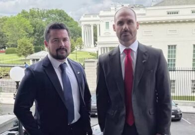 Eduardo Bolsonaro e Paulo Figueiredo adiam viagem à Europa