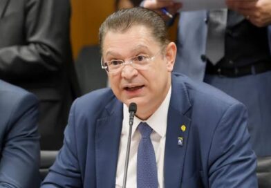 Líder do PL não aceita anistia sem Bolsonaro articulada por Alcolumbre