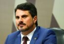 Senado oficializa o afastamento de Marcos do Val