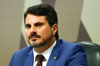 Senado oficializa o afastamento de Marcos do Val