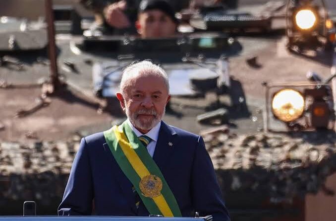 Governo de Lula repudia “ameaças” de uso de força militar dos EUA contra o Brasil