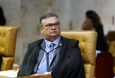 Flávio Dino aciona PF após voto contra Bolsonaro