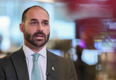 Eduardo Bolsonaro diz que EUA pode enviar caças ao Brasil no futuro