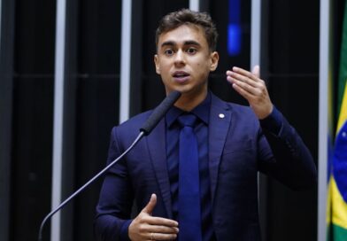 Nikolas Ferreira reage à condenação por transfobia Nikolas Ferreira reage à condenação por transfobia