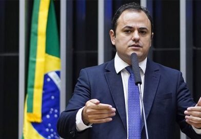 Glauber Braga ataca Motta após ato na Câmara Glauber Braga ataca Motta após ato na Câmara