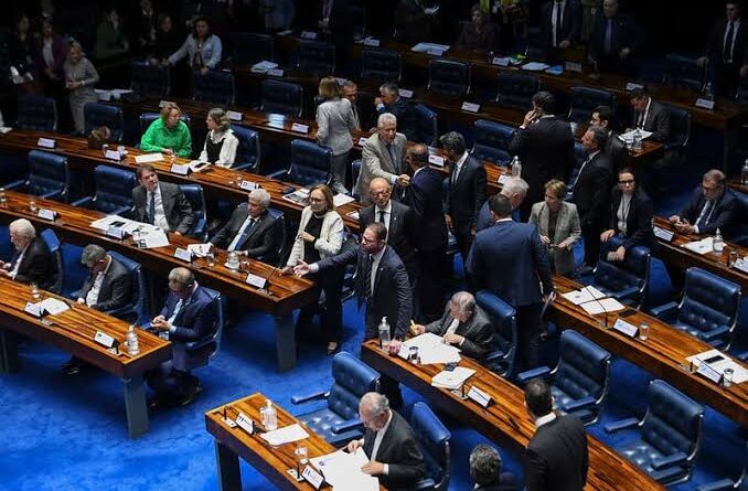 Senado aprova o PL Antifacção e manda a proposta de volta à Câmara Senado aprova o PL Antifacção e manda a proposta de volta à Câmara