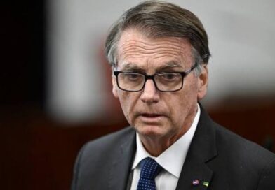 Perícia diz que Bolsonaro deve ser operado o ‘mais breve possível’