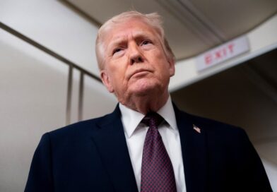 Trump diz que punirá países que fizerem negócios com Irã