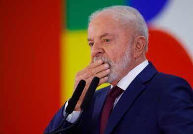 Lula amplia alegação de sigilo contra acesso a informações