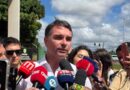 Flávio Bolsonaro reafirma pré-candidatura e descarta cobrar apoio de aliados