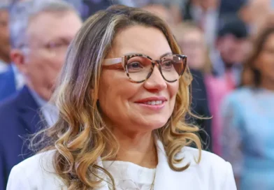 Janja vai desfilar na Sapucaí em escola que homenageia Lula