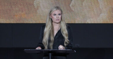 Trump nomeia viúva de Kirk como conselheira na Força Aérea