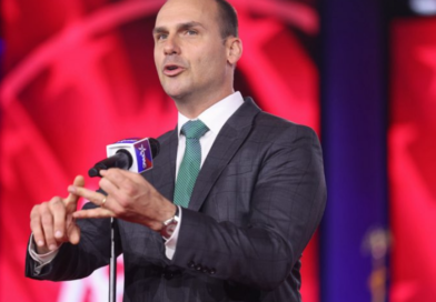 Moraes manda defesa de Bolsonaro explicar vídeo de Eduardo