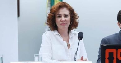 Justiça da Itália autoriza extradição de Carla Zambelli para o Brasil