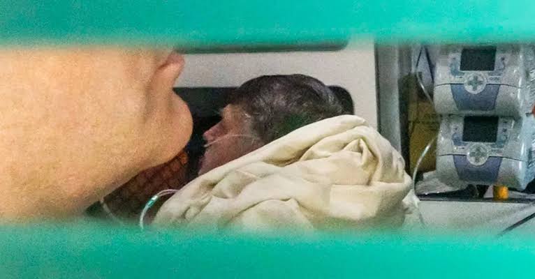 Bolsonaro apresenta melhora clínica na UTI, diz novo boletim médico