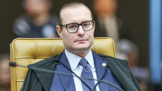 Zanin nega instalação de CPI do Banco Master e devolve decisão para a Câmara